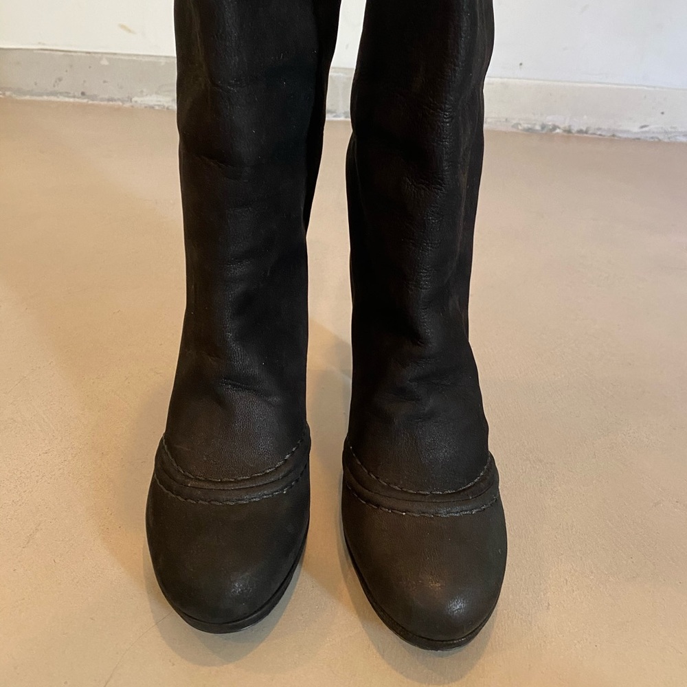 New PRADA Black Suede Foldover Heeled Boots - Picture 4 of 9